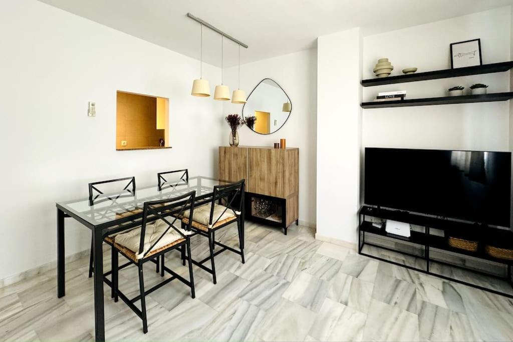 Behappy Salitre - Con Aparcamiento Apartment Malaga Exterior photo
